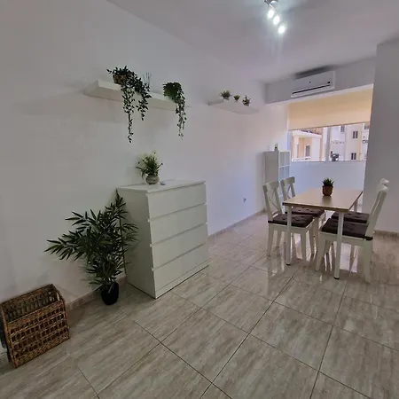 Apartment Virgen De Lujan Triana